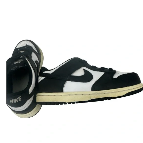 Nike Kids Black and White Sneakers - Picture 9 of 10